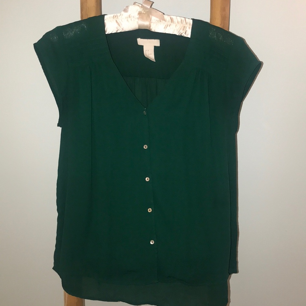 Green blousy top